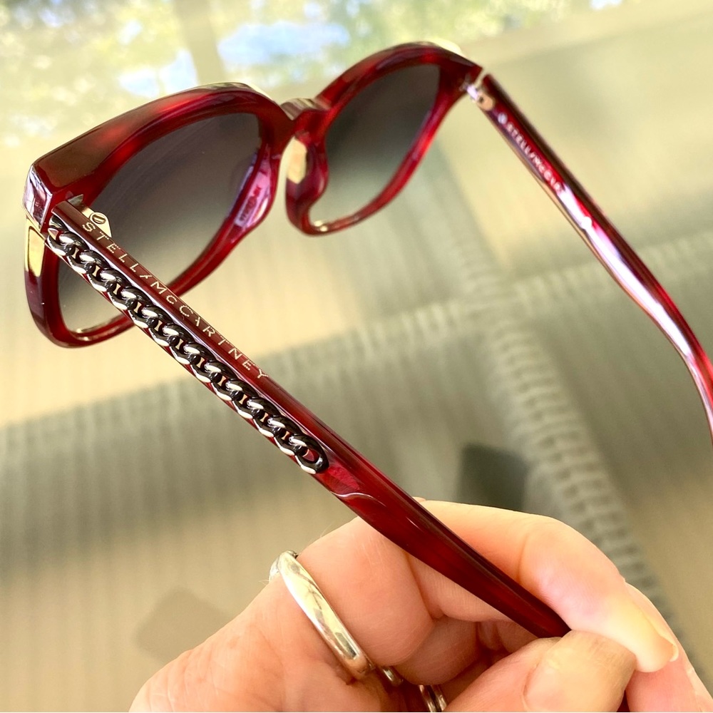 🥂STELLA MCCARTNEY— Gorgeous Wine / Deep red  ‘Falabella’ style Sunnies ! NWT ⭐️